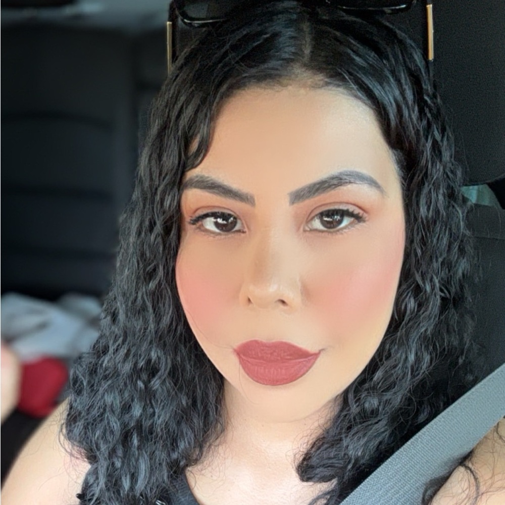Meet your Posher, Liliana